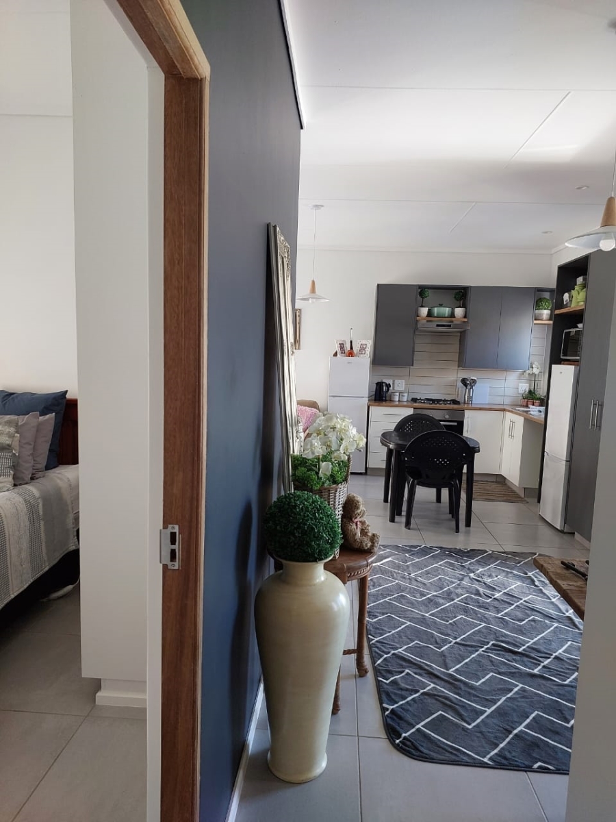 To Let 2 Bedroom Property for Rent in Mooikloof Country Estate Western Cape